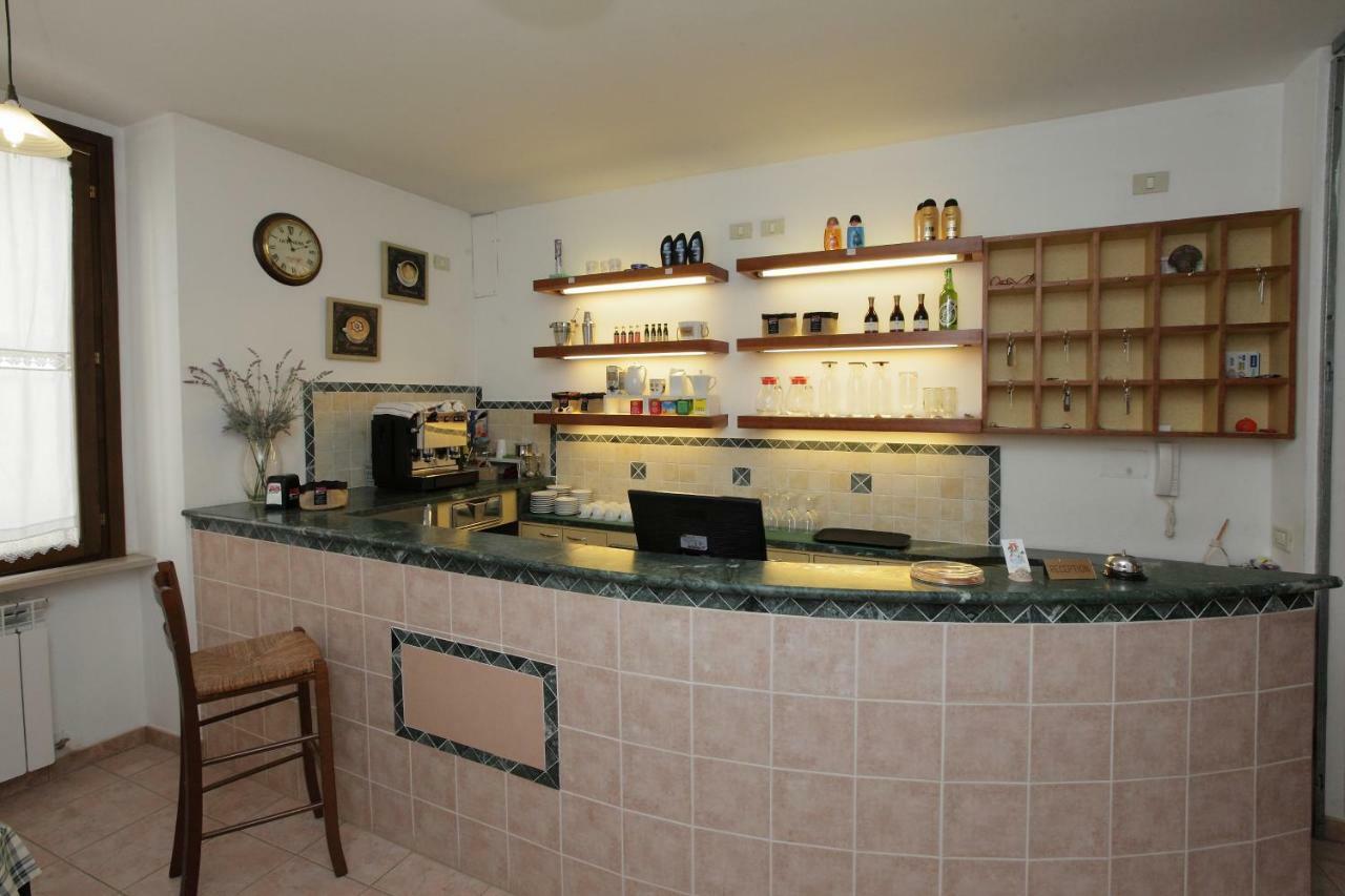 Il Cavallino Fossombrone Esterno foto