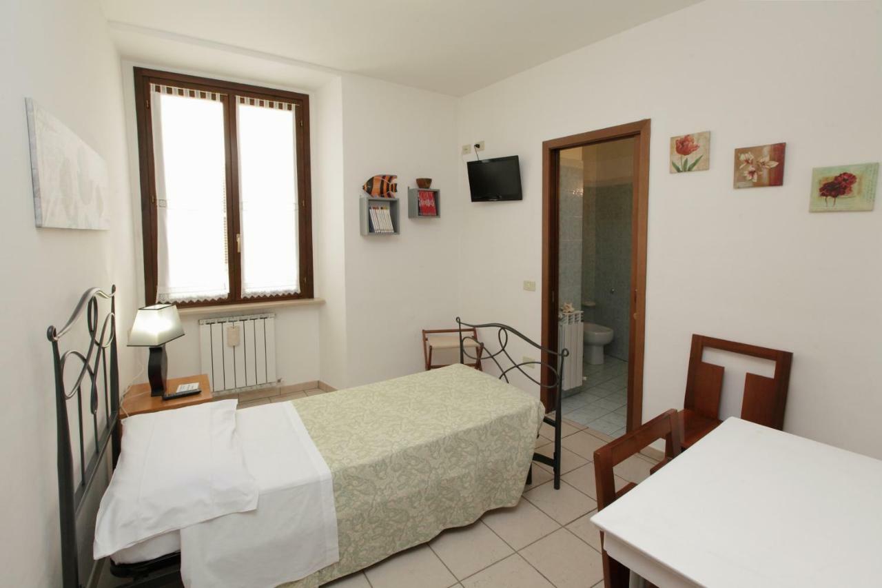 Il Cavallino Fossombrone Esterno foto